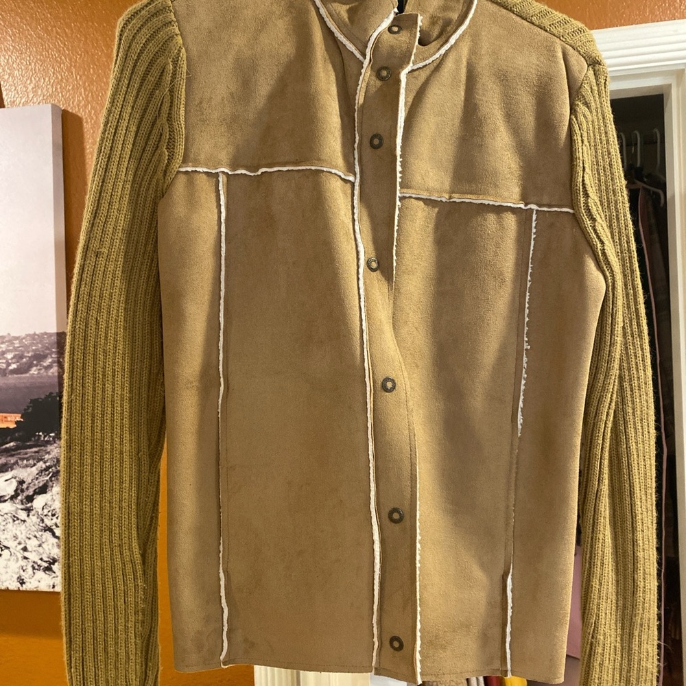 Stylish Tan Jacket with Ribbed Sleeves